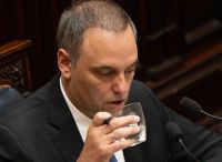 Adorni descartó renunciar ": Estoy acá dando la cara"