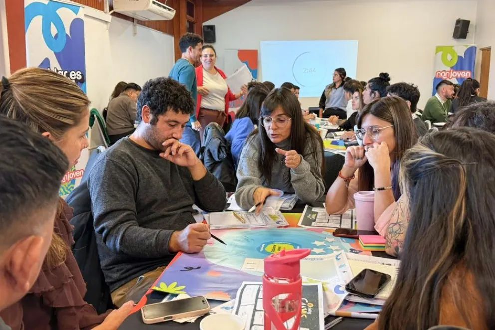 El Gabinete Joven sumó a los 14 voceros regionales para definir políticas enfocadas en jóvenes  