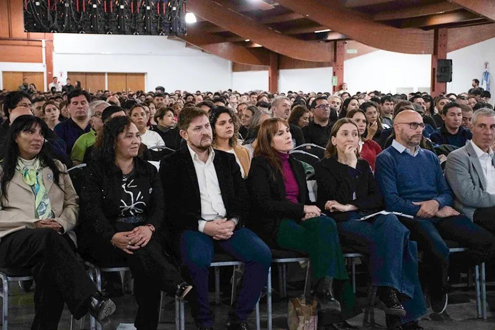 Más de mil docentes fueron parte del Primer Congreso Técnico Profesional