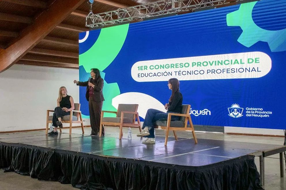 Más de mil docentes fueron parte del Primer Congreso Técnico Profesional