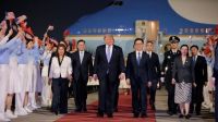 Trump comenzó su visita a China para una participar de cumbre histórica con Xi Jinping