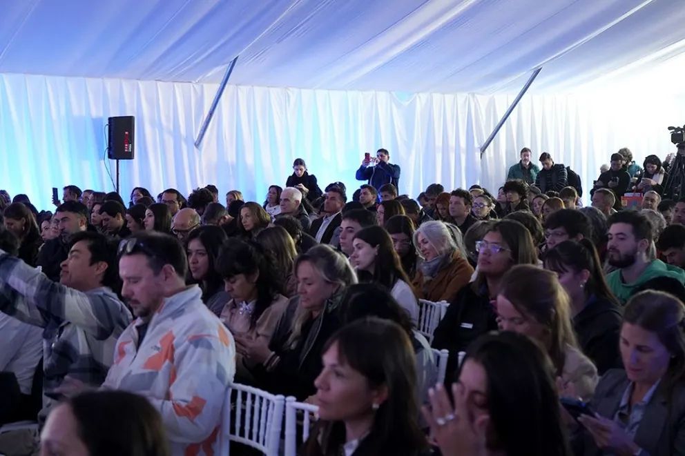 Gran asistencia en la primera jornada de la IA Week Neuquén