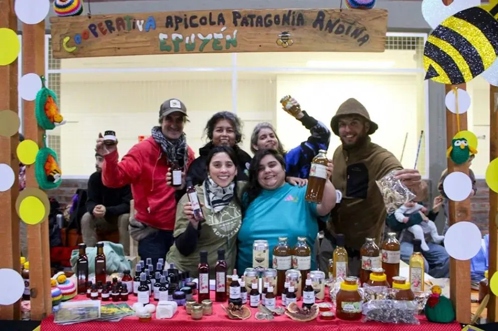 Miel, hongos y medicina natural: una cooperativa que apuesta al trabajo en comunidad Miel, hongos y medicina natural: una cooperativa que apuesta al trabajo en comunidad