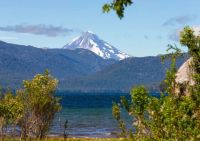 Lago Quillén, el rincón donde la cordillera se refleja en el agua