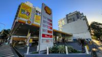 Se confirmó la venta de 894 estaciones de servicio Shell en el país: un grupo suizo pagó USD 1.420 millones