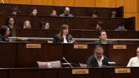 Reina informó en el recinto sobre el régimen de asistencias de los diputados y la ley de narcotest 
