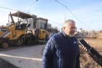 La Municipalidad avanza con el plan de asfalto en Rincón del Río y proyecta finalizar la obra en 45 días