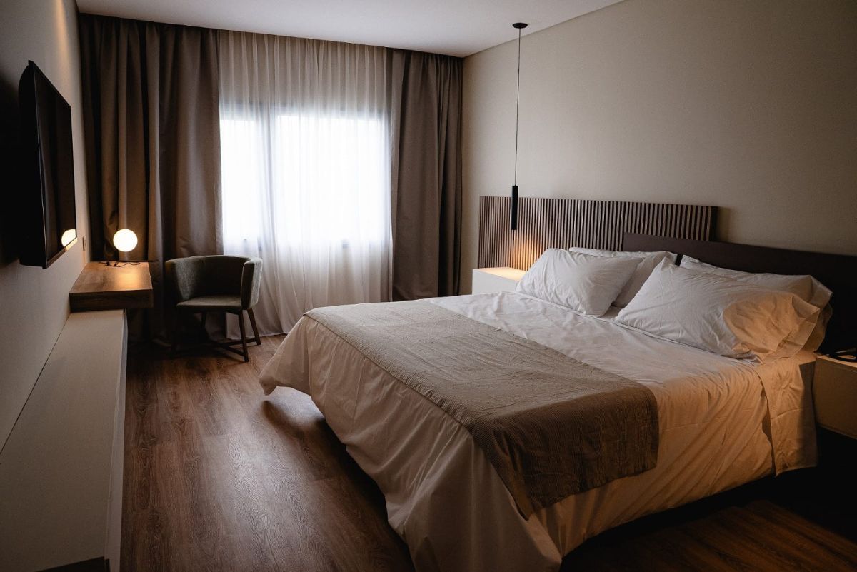 Grupo Hotelero Albamonte cortó cintas en Bahía Blanca con la apertura de un nuevo Howard Johnson