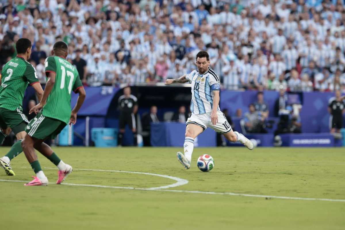 Tamaño estreno: Con tres goles de Messi, Argentina goleó a Argelia en su debut de la Copa del Mundo 2026 