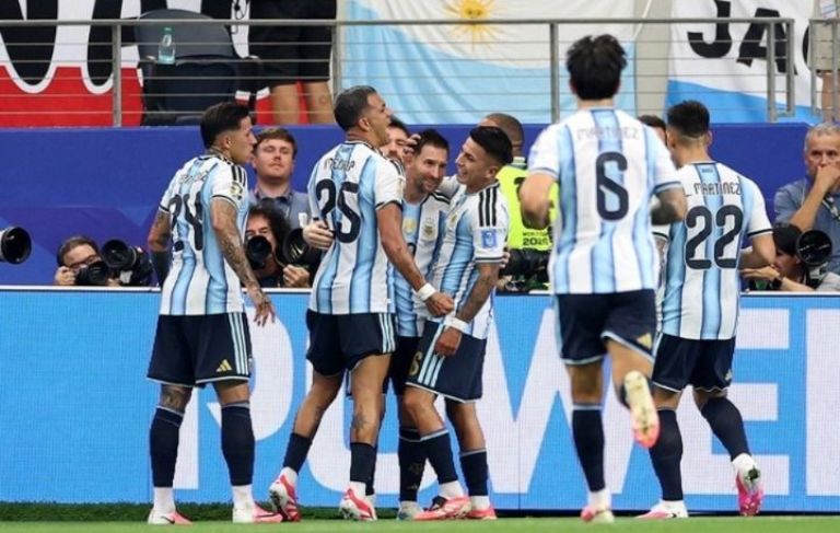 Con doblete de Messi, Argentina le ganó a Austria 2-0 y clasificó a la proxima ronda