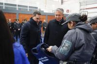 Figueroa refuerza a la Policía con 980 chalecos antibalas y equipamiento de última generación