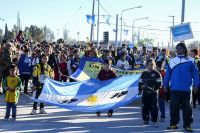 Invitan al desfile cívico-militar por el Día de la Independencia