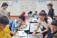 Una escuela para adultos convirtió la fiebre del mundial en una experiencia de aprendizaje