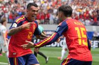 España goleó 3-0 a Austria y se metió en octavos de final 