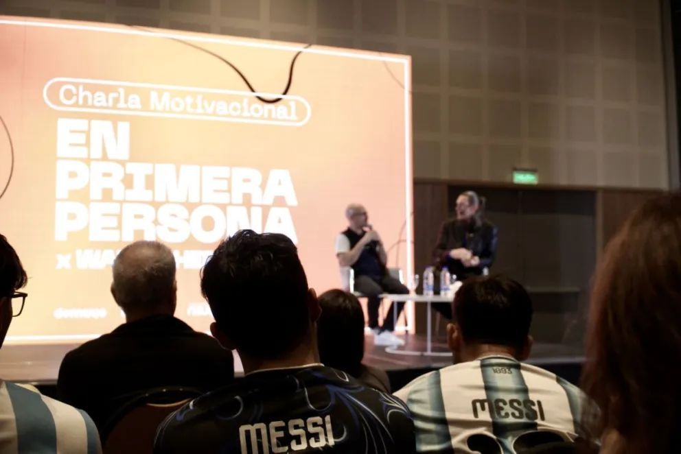 Más de 400 basquetbolistas participaron del Campus y la charla abierta de Walter Herrmann en Neuquén