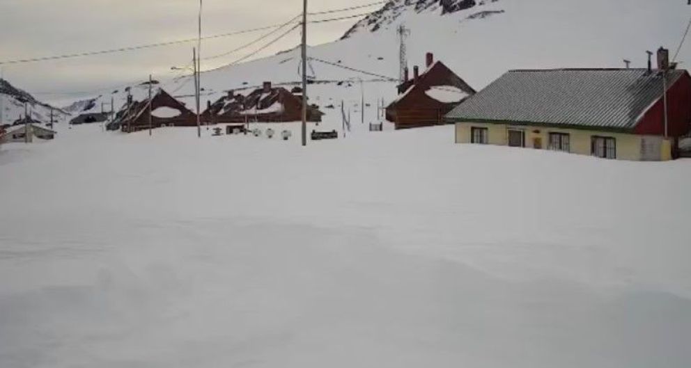 Temporal de nieve complica a zonas cordilleranas y deja localidades aisladas