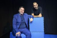 Mazel Toc llega a Neuquén con una emotiva historia sobre la vida, el Tourette y la identidad 