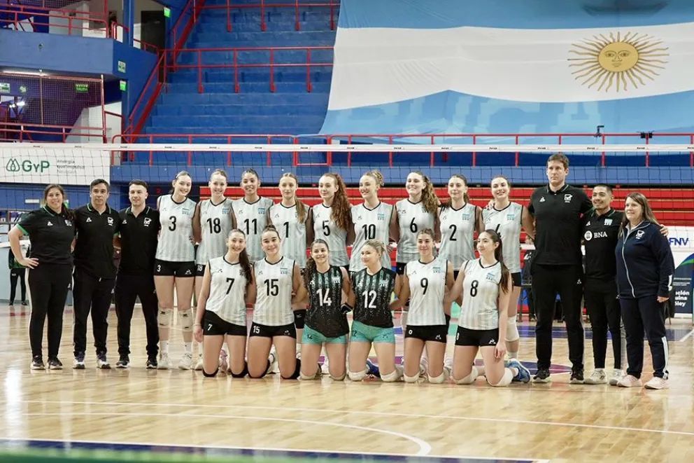 El Ruca Che late deporte al pulso del vóley internacional femenino