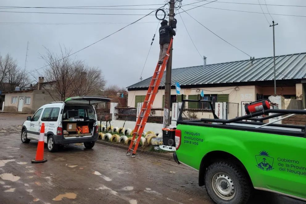 Piedra del Águila sumó conexión por fibra óptica en oficinas públicas