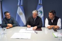 Figueroa anunció obras habitacionales y de servicios para dos localidades neuquinas