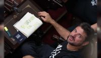 El exabrupto de Grabois en la sesión: “Milei dice que salió el sol mientras llueven soretes”