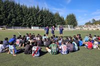 Mac Allister dictará clínicas de fútbol mixto en Añelo y Picún Leufú