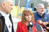 Pasqualini inauguró una nueva obra de pavimento en el centro este
