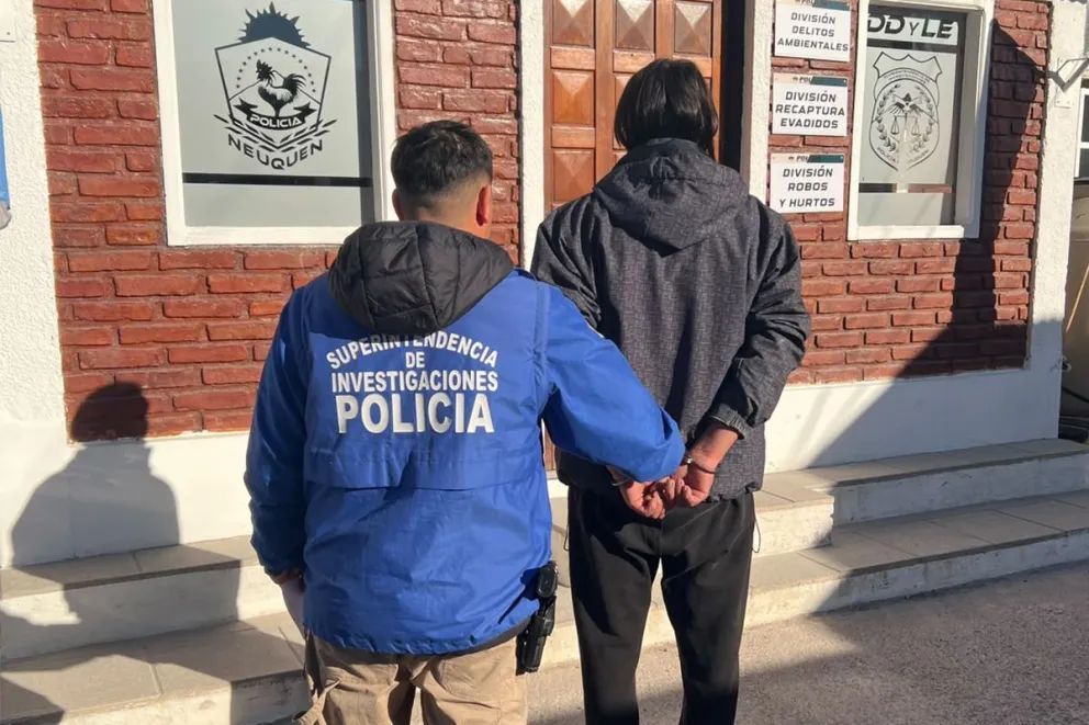 Sigue la investigación por robos violentos en Plottier: Secuestran más municiones, droga y hay otro demorado