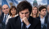 Nueva encuesta de imagen: un exministro quedó en el primer puesto y Milei lejos del podio