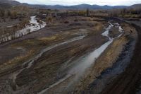 Provincia amplía las obras de defensa sobre el río Curí Leuvú en Chos Malal