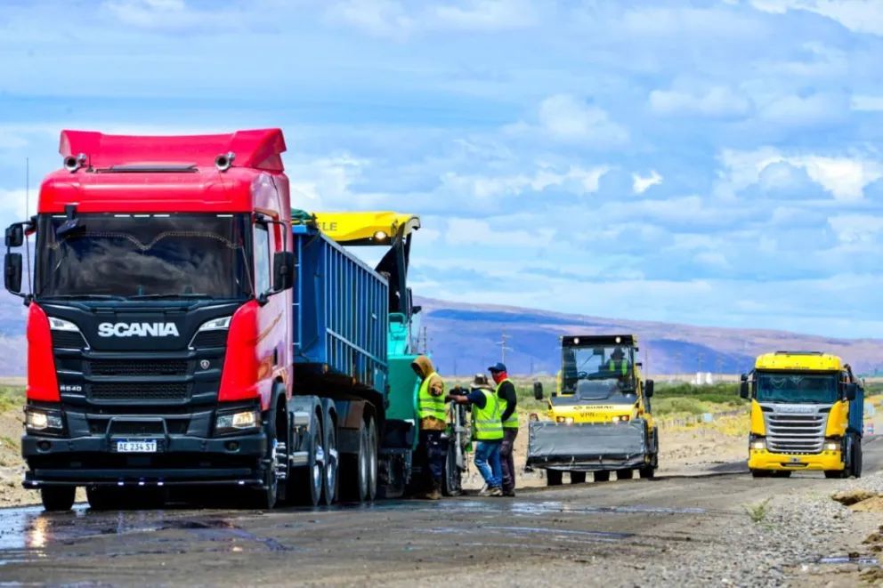 Neuquén reafirma su estrategia vial con la transferencia de rutas