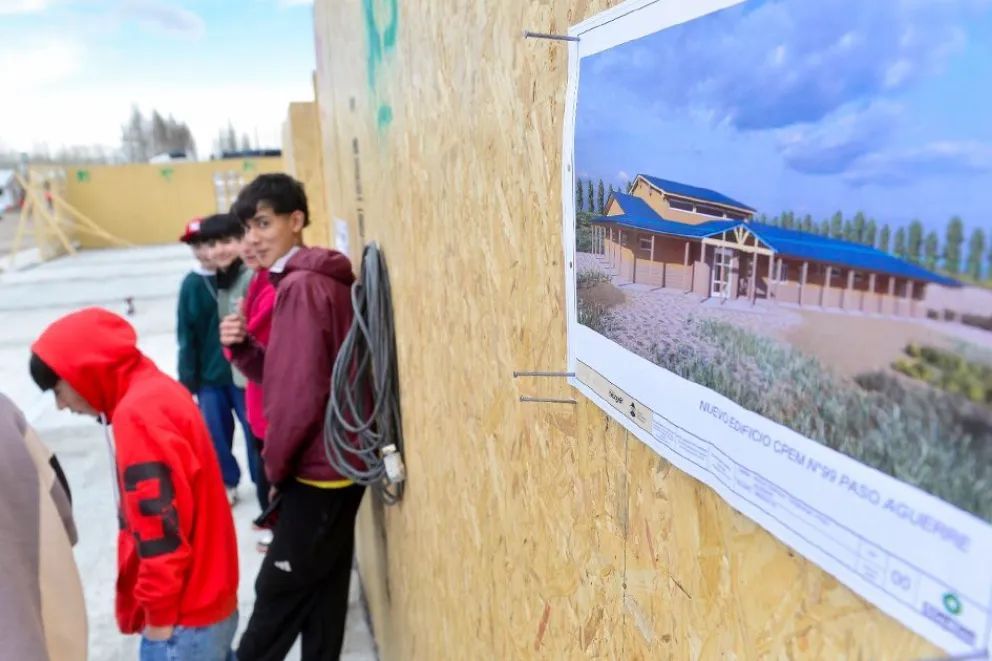 Figueroa: “Invertir en educación es pensar en el Neuquén que viene y lo estamos haciendo en toda la provincia”