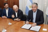 Analizarán la calidad del agua de Aguada San Roque y su potencial como agua mineral