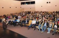 Con gran participación se realizó una conferencia sobre salud mental y emocional