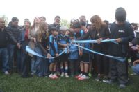 Después de 40 años de espera, el barrio El Progreso tiene una cancha de futbol sintético