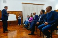 Figueroa reunió a los intendentes de la Confluencia y detalló el presupuesto 2027