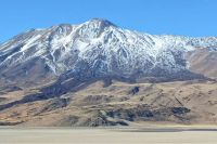 El Tromen, el dominio del volcán y sus humedales de altura