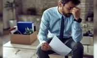 La prestación por desempleo crece casi 30% por impulso de despidos en industria, comercio y construcción