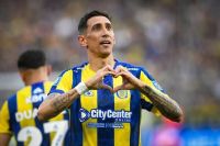 Condenaron a un barrabrava de Newell’s por intimidaciones a la familia de Di María antes de su regreso a Rosario Central