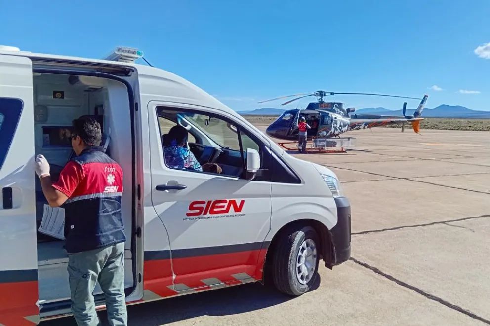 La Provincia coordinó la evacuación aérea de un poblador que necesitaba atención médica
